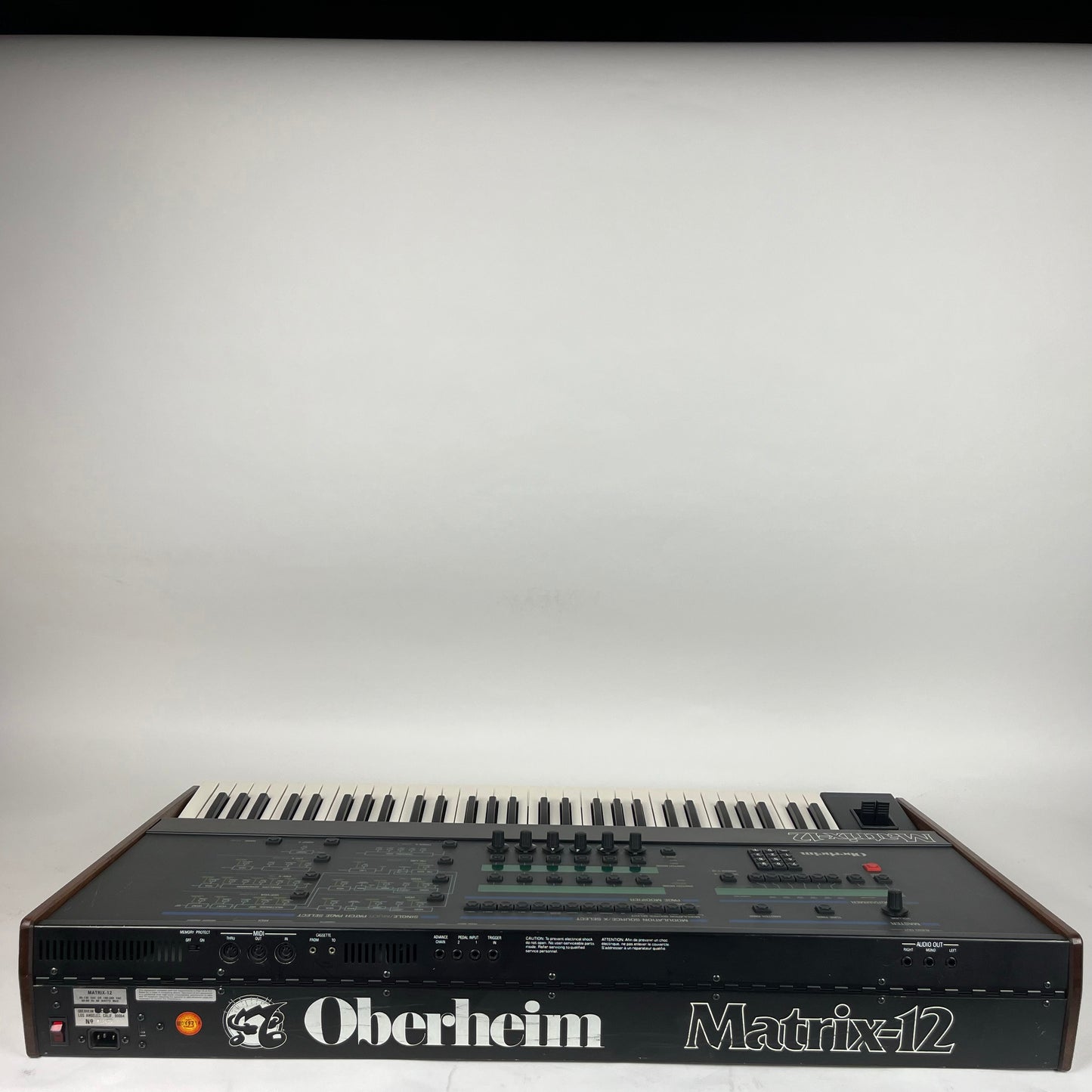 Oberheim Matrix-12, Excellent