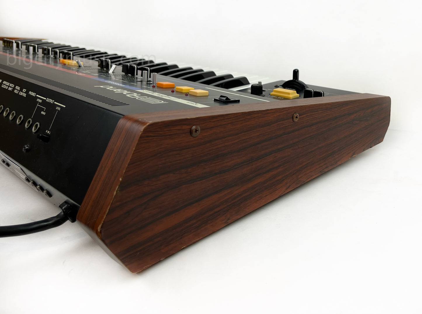Juno-60