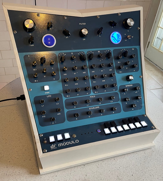 d1 Synthesis - The Modulo