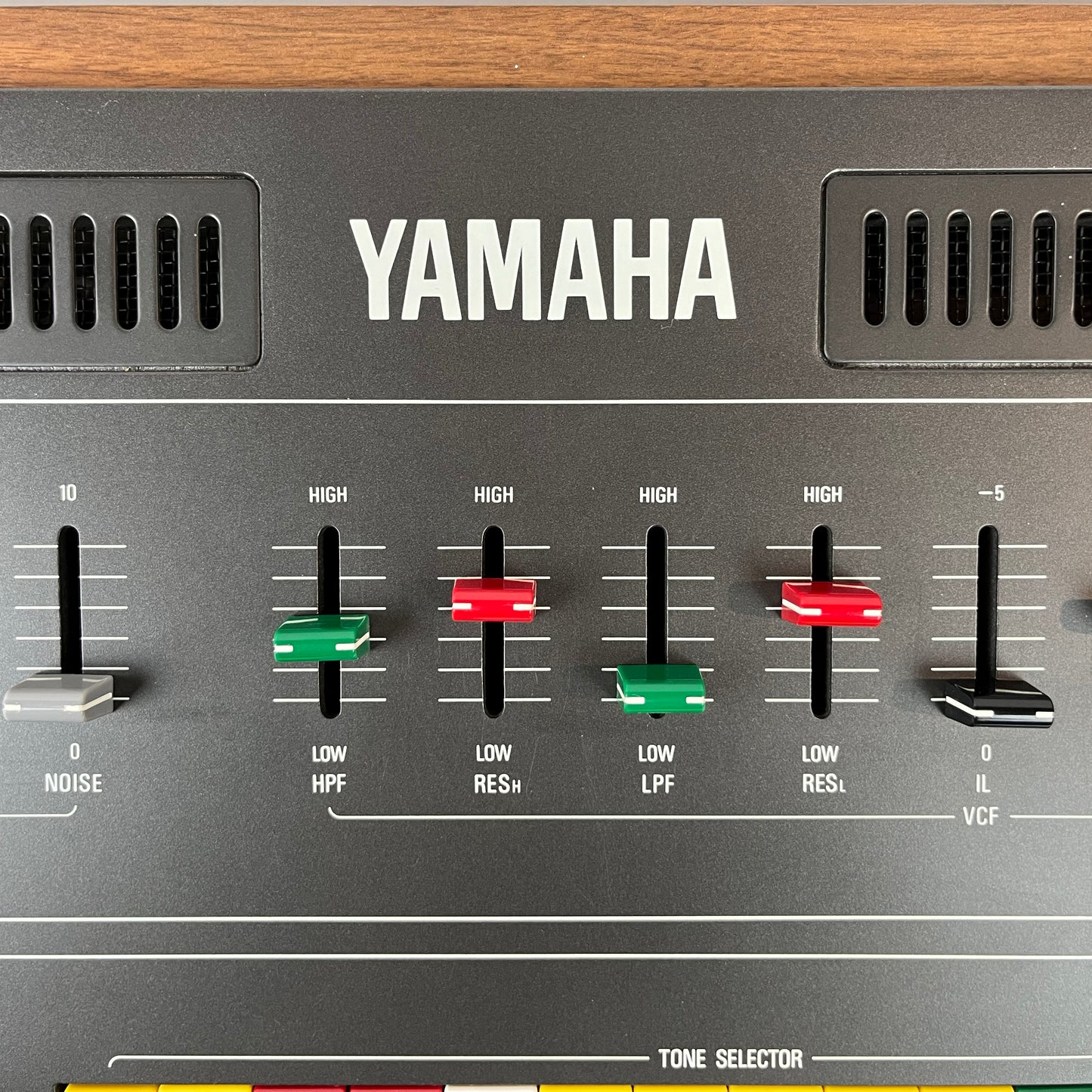 Yamaha CS-60, Excellent