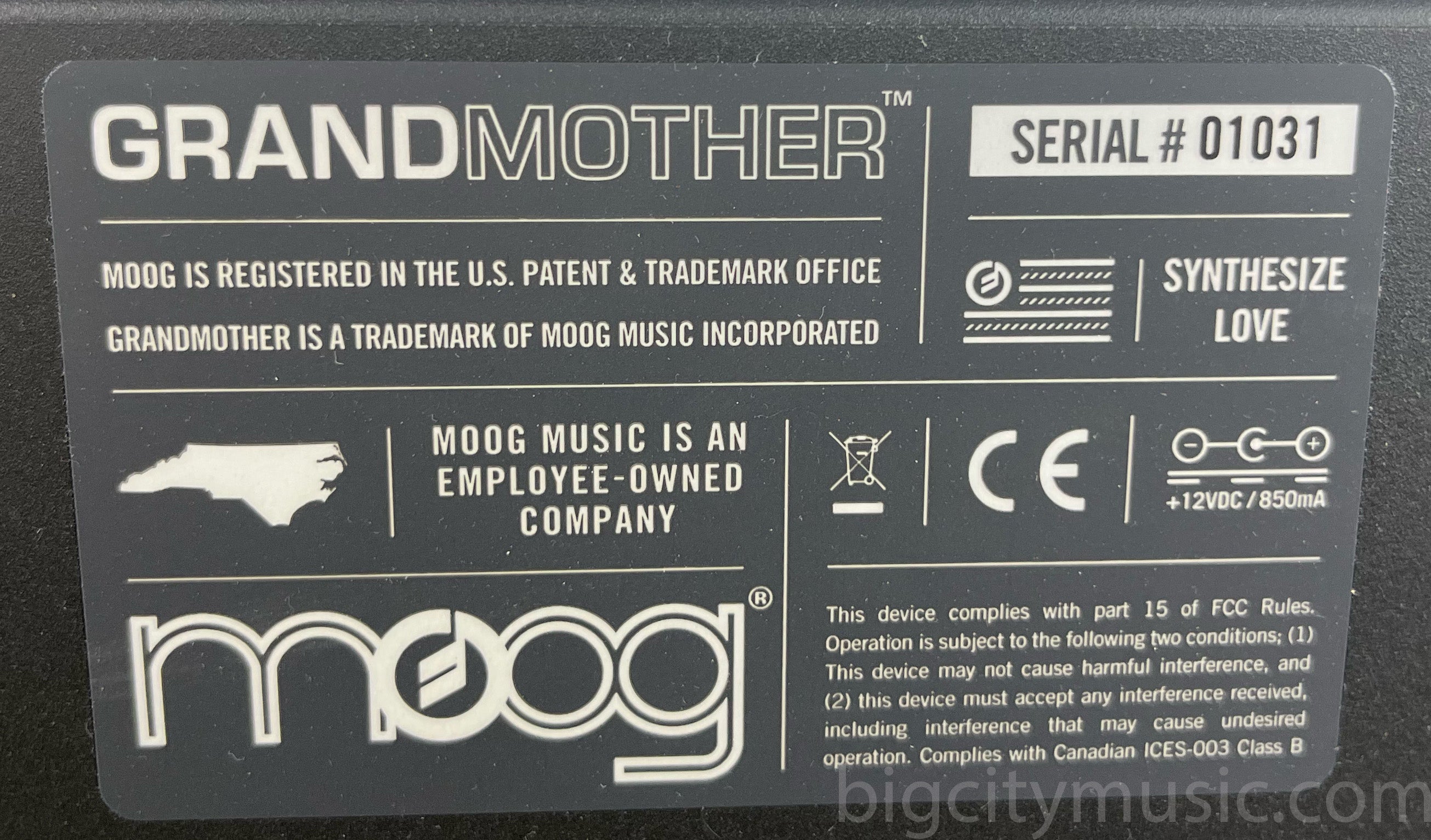 Moog Grandmother Semi-Modular Analog Synth, mint! – Big City Music