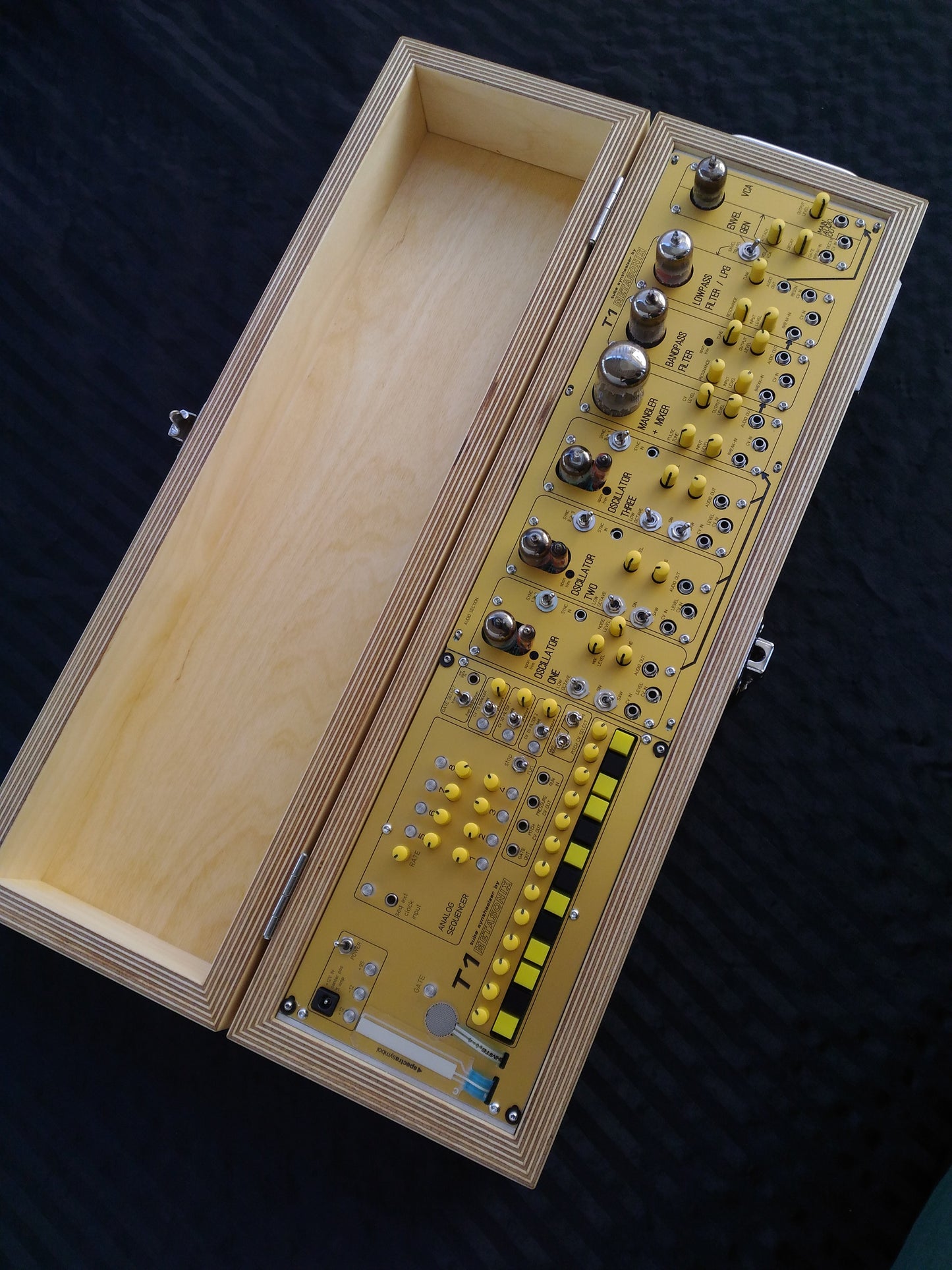 T1 Vacuum Tube synth